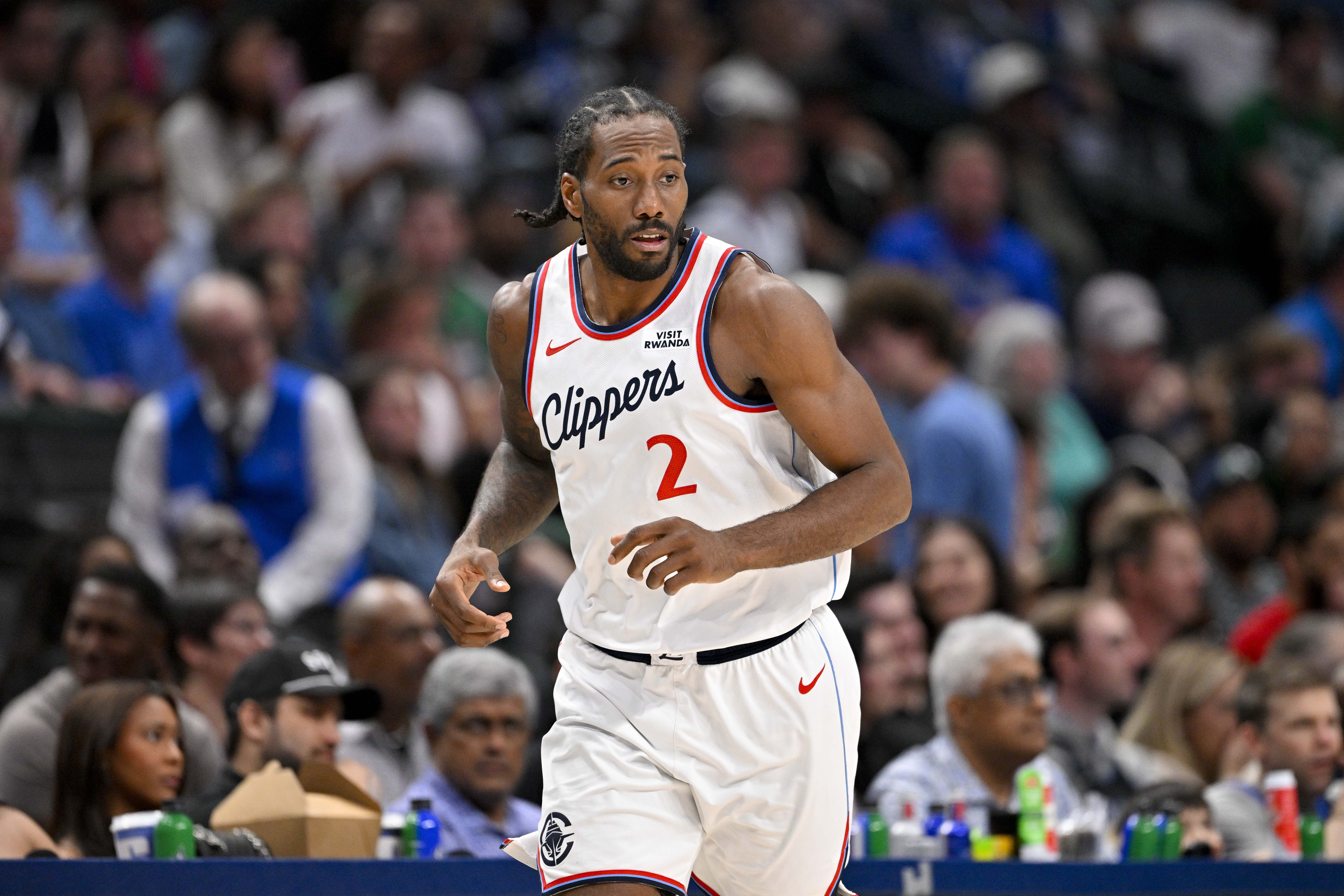 伦纳德中投准绝杀快船险胜步行者 赛后坦言自信源于努力与信仰 伦纳德中投准绝杀快船险胜步行者 赛后坦言自信源于努力与信仰