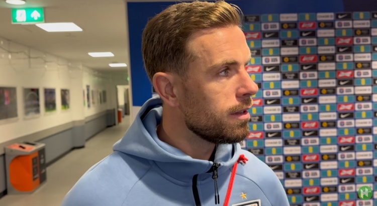 亨德森回应怀特遭嘘：内部处理 队友支持