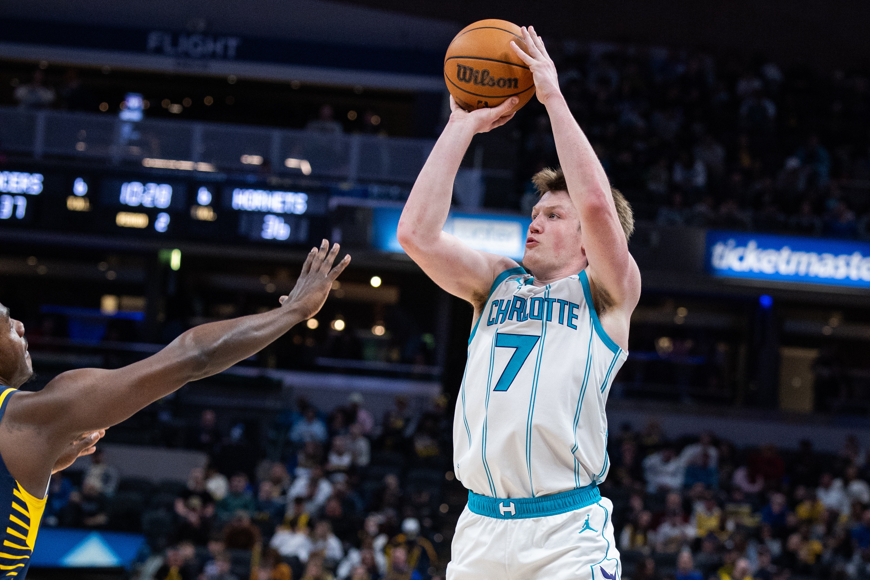 弗拉格与克尼佩尔最佳新秀之争 数据与角色深度剖析