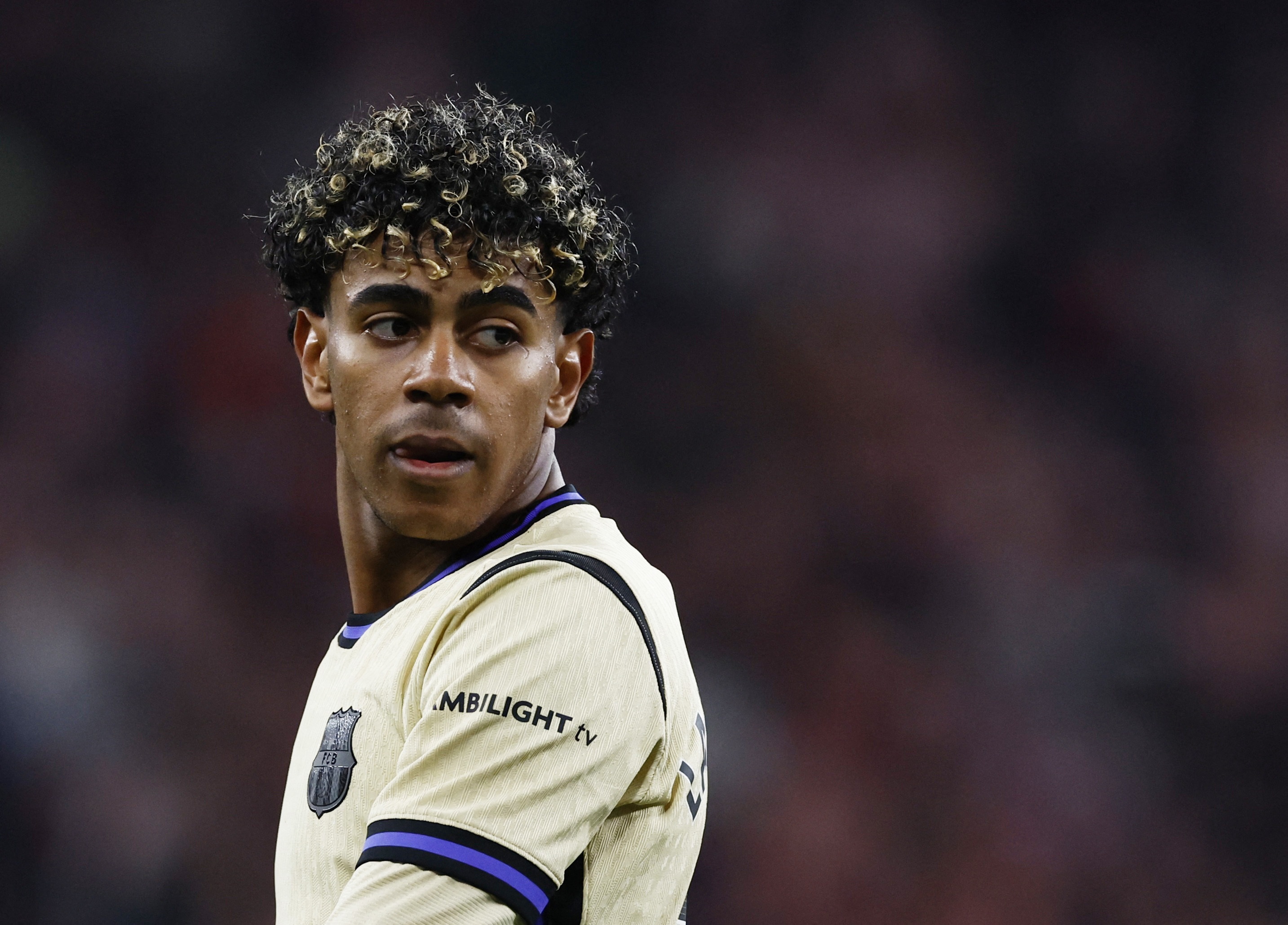 亚马尔专访回溯罗卡丰达童年 宝可梦卡牌与304手势的根源 亚马尔专访回溯罗卡丰达童年 宝可梦卡牌与304手势的根源