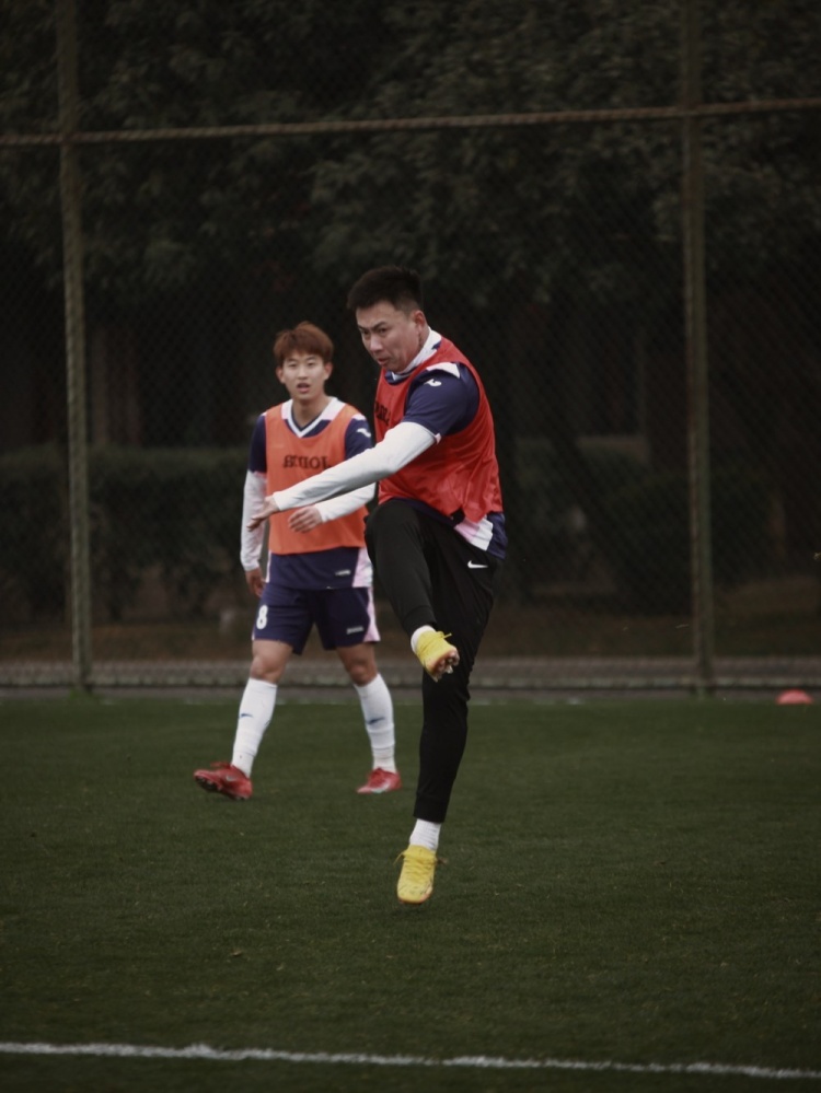 前辽足青训射手董祥复出 加盟中冠成都顶耀锦城