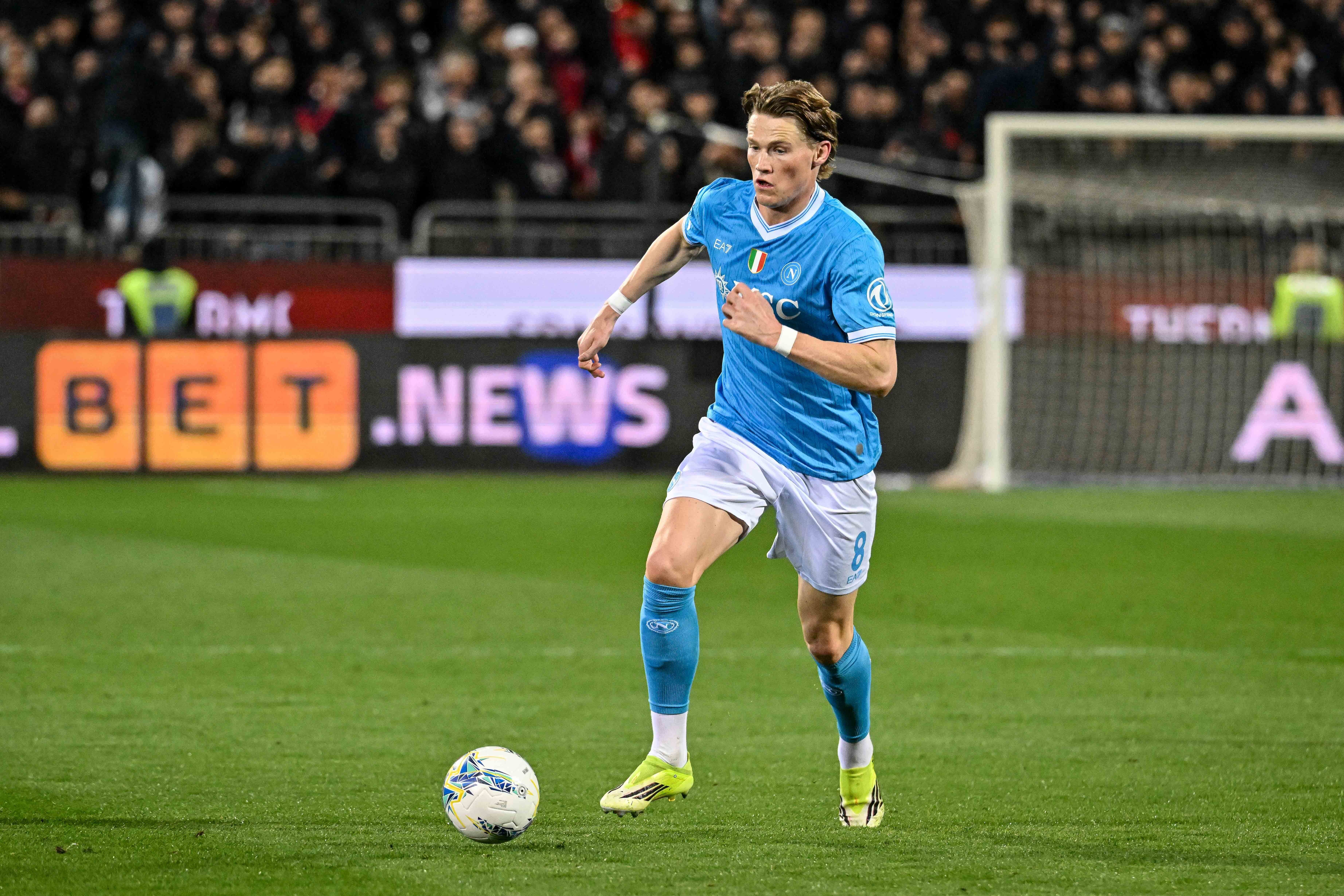 沙特高薪挖角麦克托米奈遭拒 球员优先续约那不勒斯 沙特高薪挖角麦克托米奈遭拒 球员优先续约那不勒斯