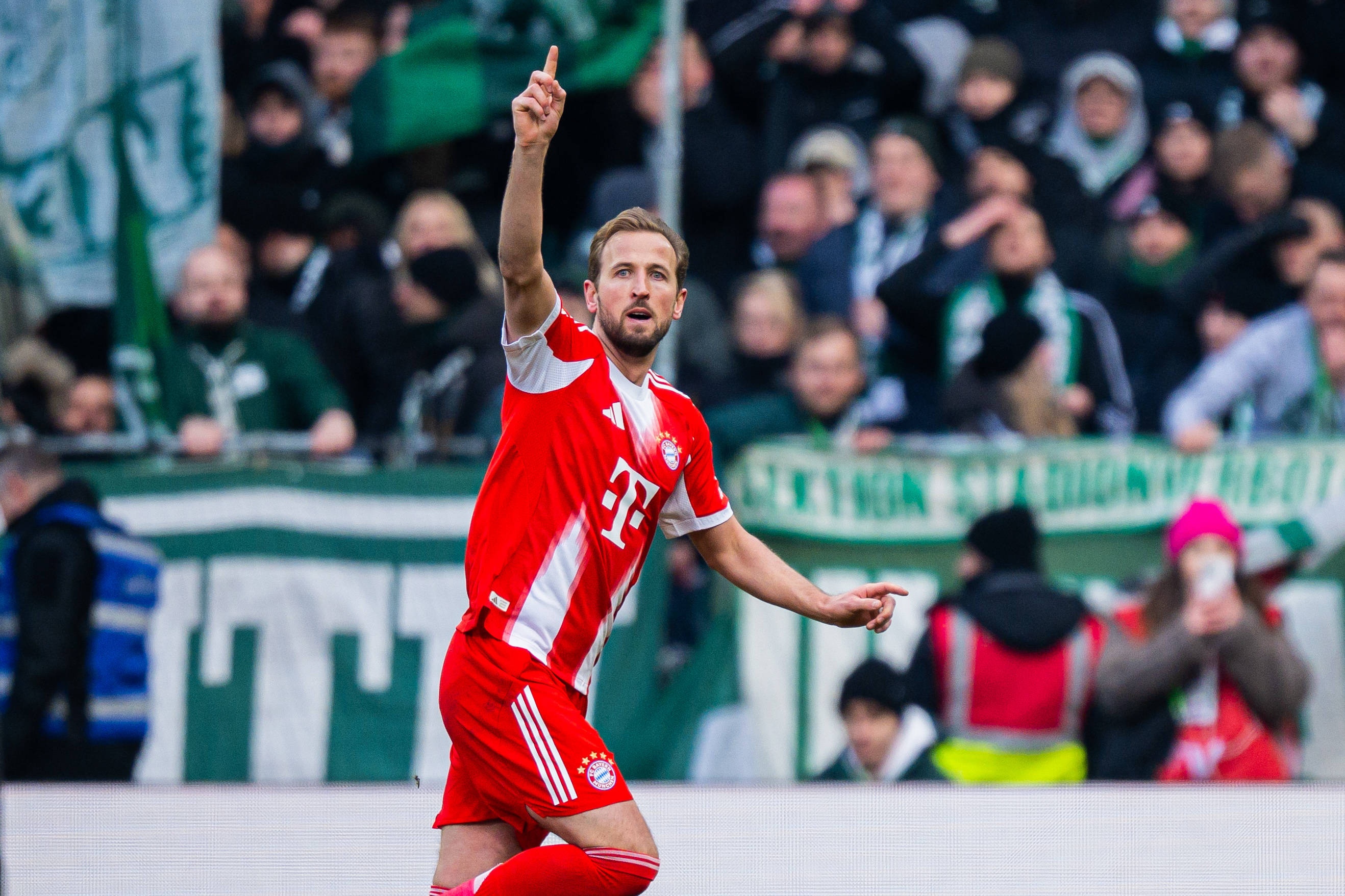 赫内斯确认凯恩留队至2027 沙特巨额报价成唯一变数