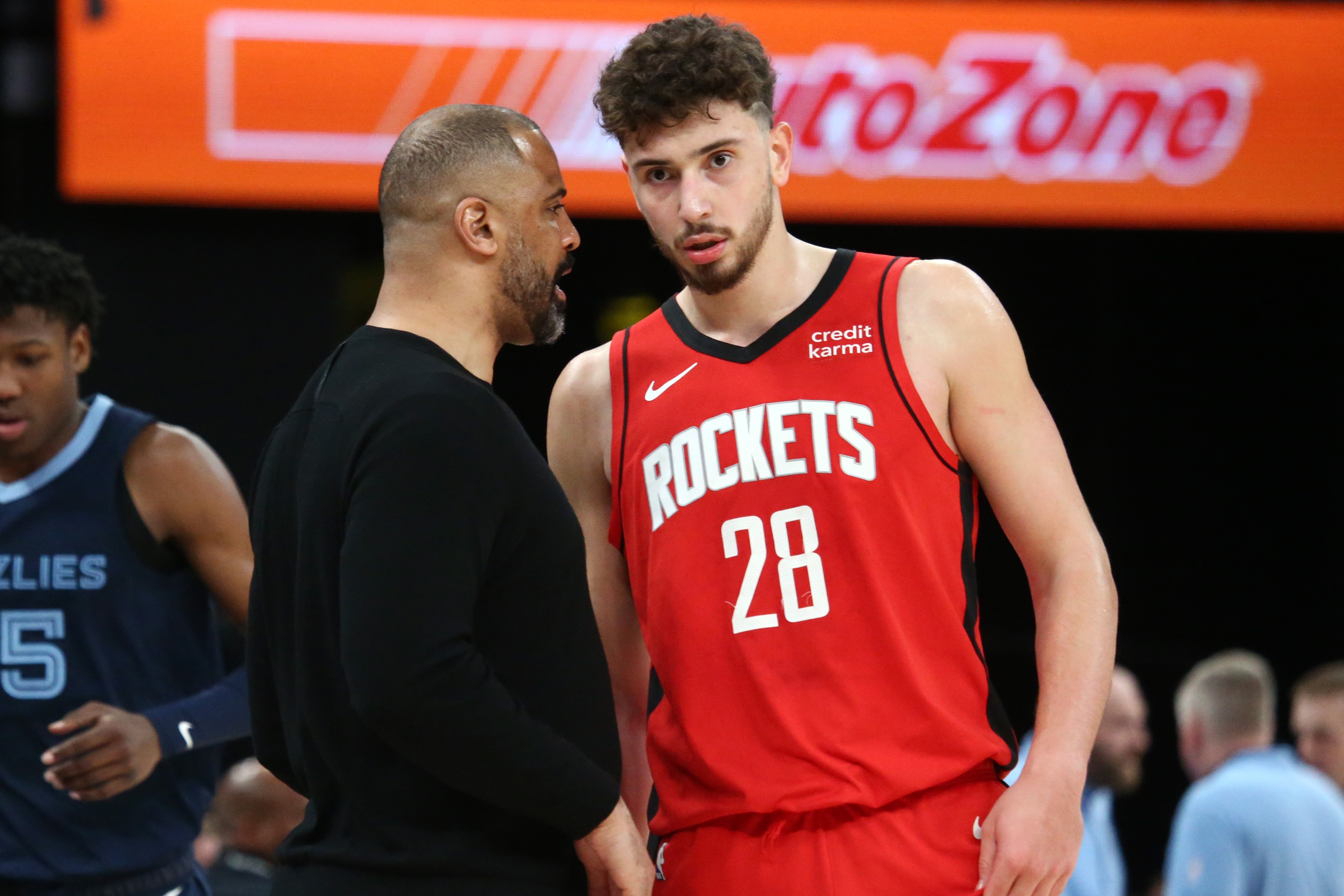 申京36+14+7+3+3零失误 火箭媒体称其重返联盟前15水平