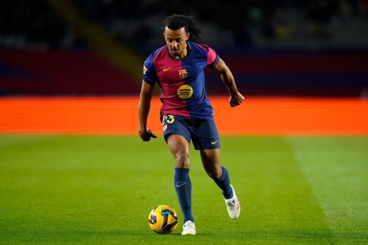 巴萨训练场更新：巴尔德孔德回归合练 拉菲尼亚获准在巴西康复