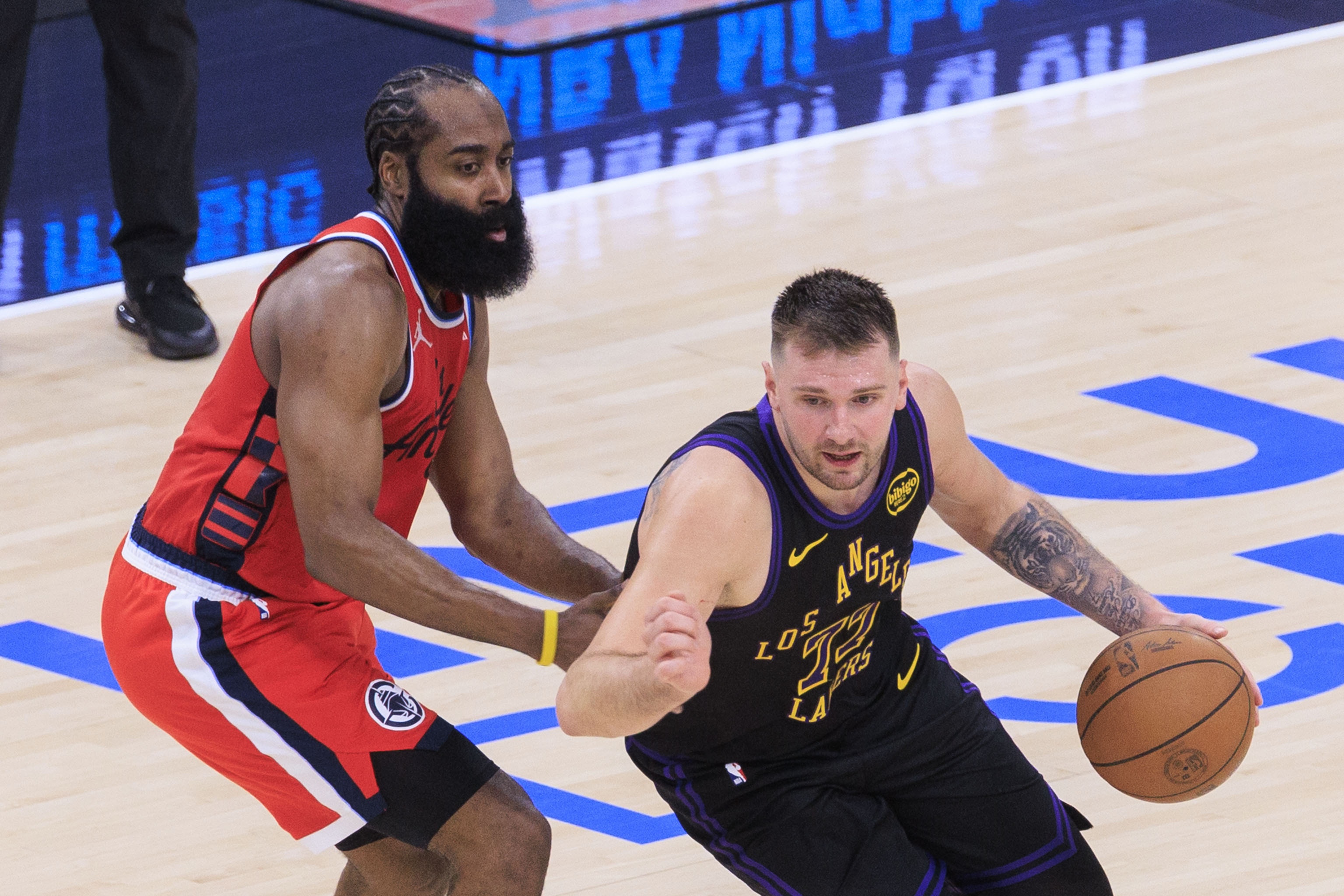 单打效率榜东契奇微弱领先 骑士哈登力压快船版本