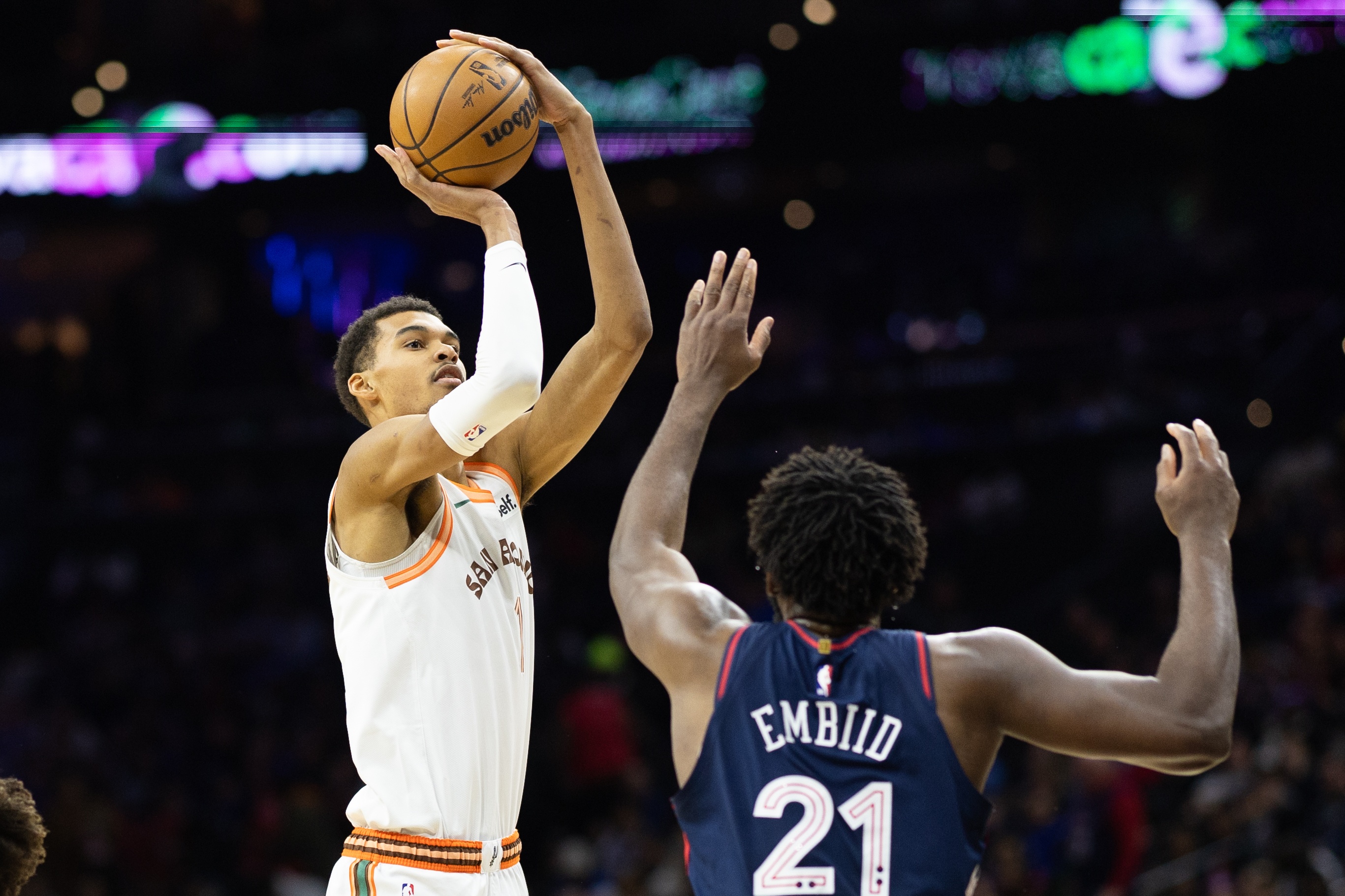 巴图姆转述恩比德观点 文班亚马盖帽纪录存疑