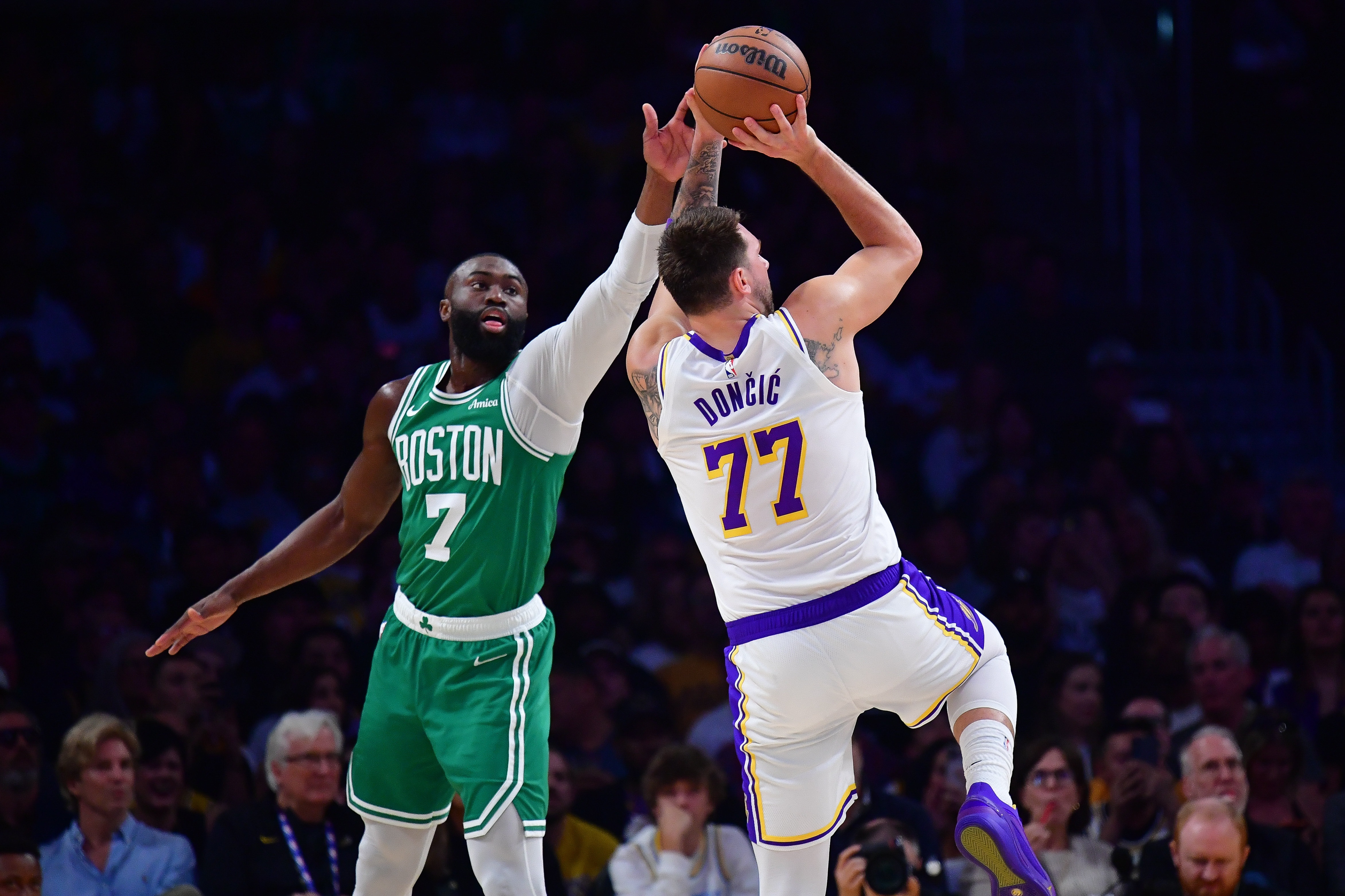 TA专家团MVP模拟投票 SGA整体表现获首推 东契奇微弱优势领先布朗