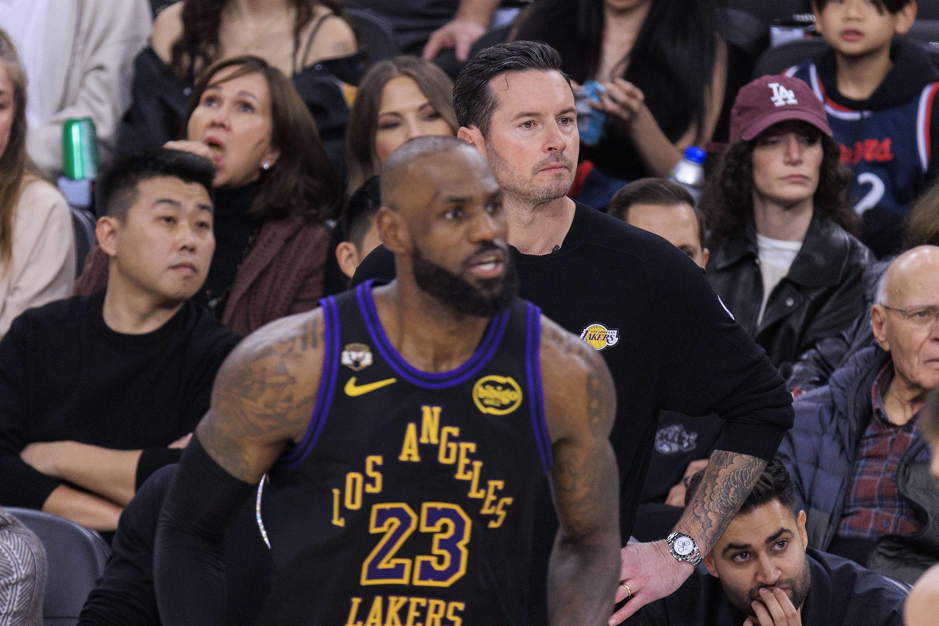 雷迪克点出湖人连胜关键 詹姆斯攻防两端引领全队