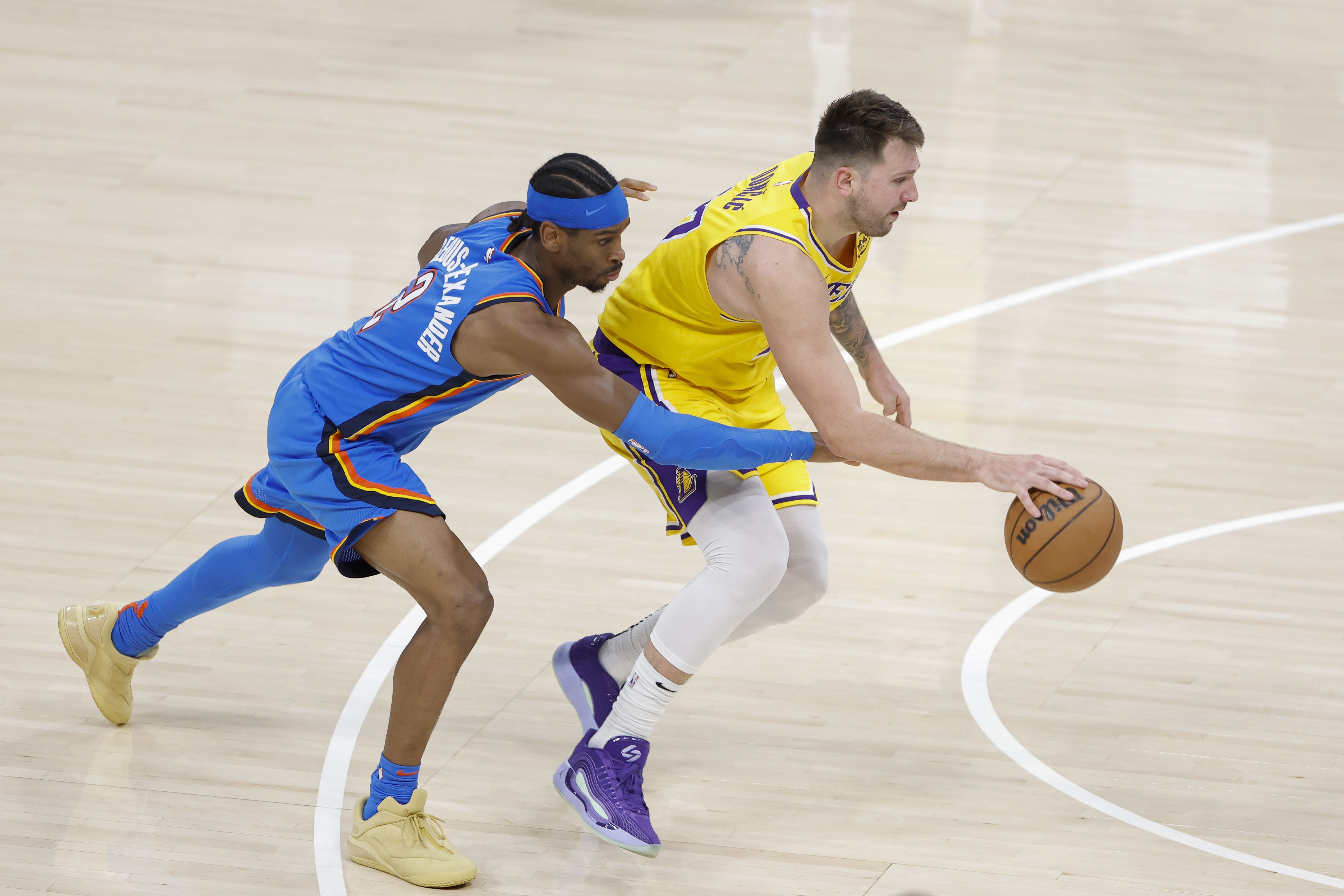 西部三月狂飙 雷霆马刺湖人合计43胜5负