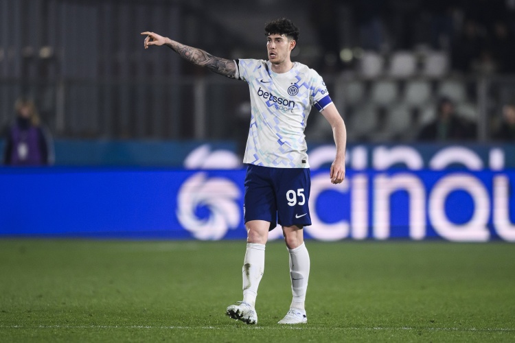 罗马诺确认巴萨接触巴斯托尼 国米标价超5000万欧 罗马诺确认巴萨接触巴斯托尼 国米标价超5000万欧