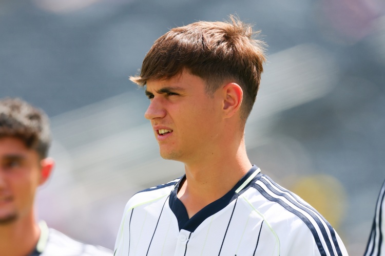 米兰纽卡帕尔马紧盯皇马青训后卫阿瓜多 赛季末表现定去向 米兰纽卡帕尔马紧盯皇马青训后卫阿瓜多 赛季末表现定去向