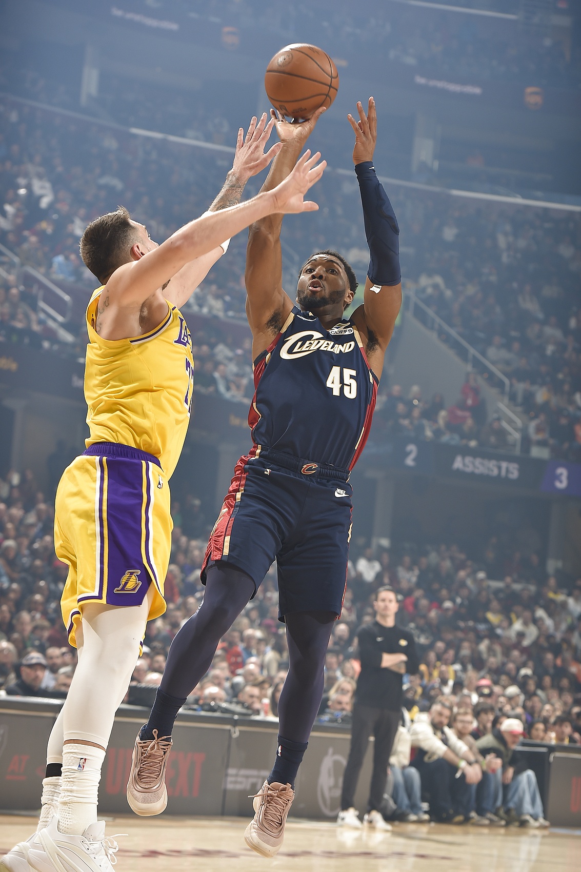 骑士主场不敌湖人 随队记者直言球队已无保留实力空间