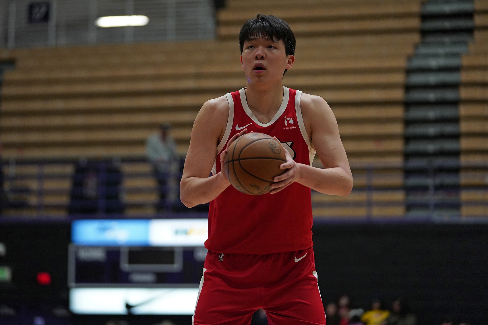 杨瀚森48小时横跨两国出战 混音黑七晋级将战卫冕冠军