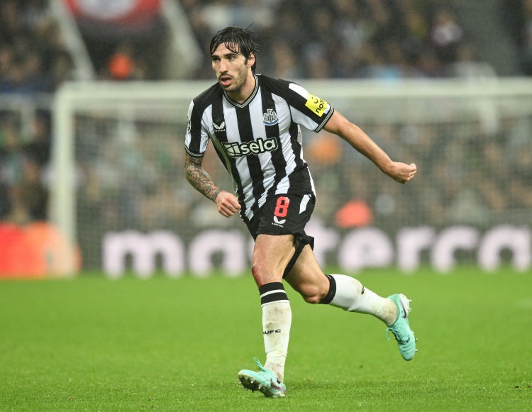 欧足联严审纽卡球场租赁权交易 财务压力或致夏窗出售核心球员