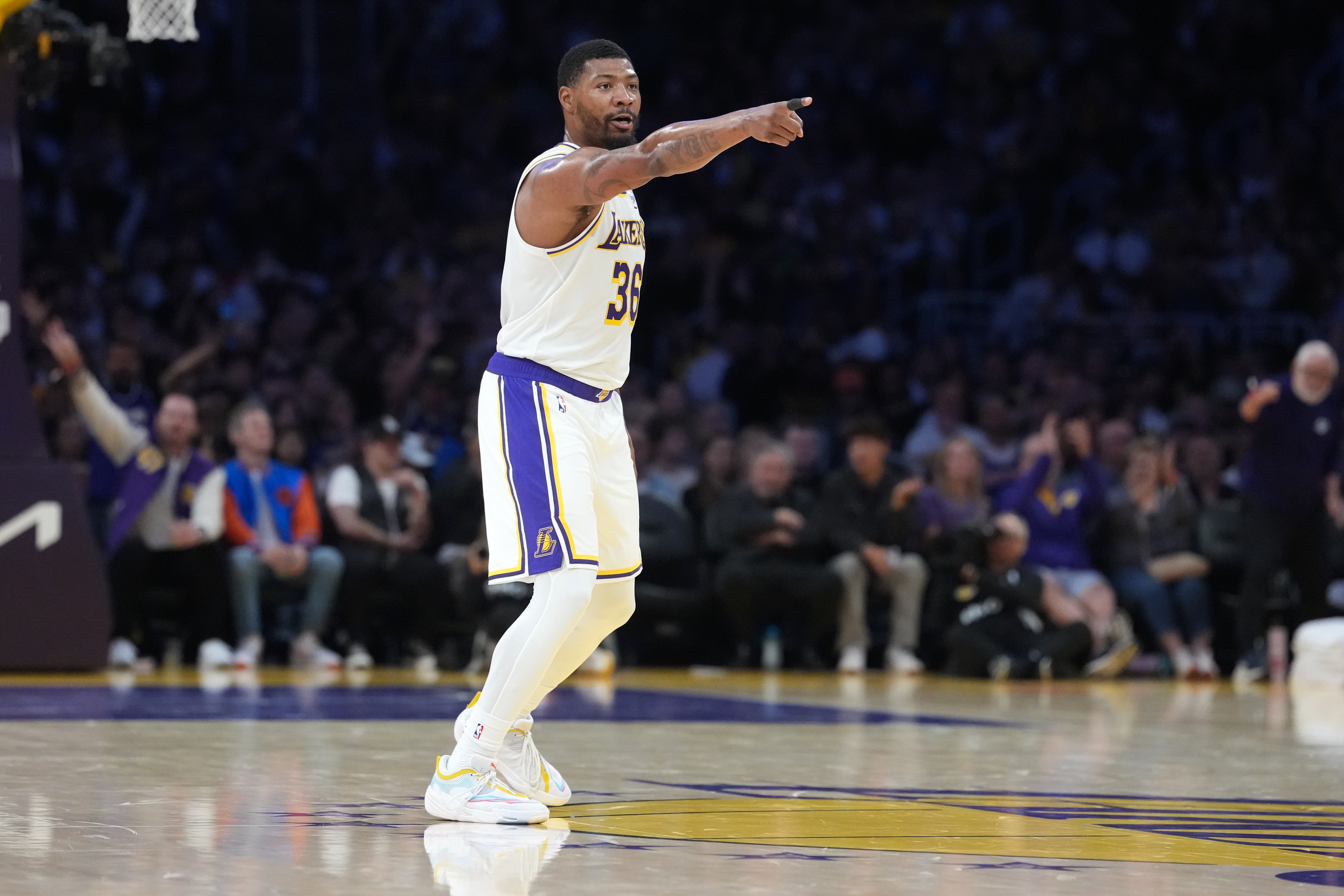 斯玛特恢复场上训练 雷迪克透露有望对阵独行侠复出