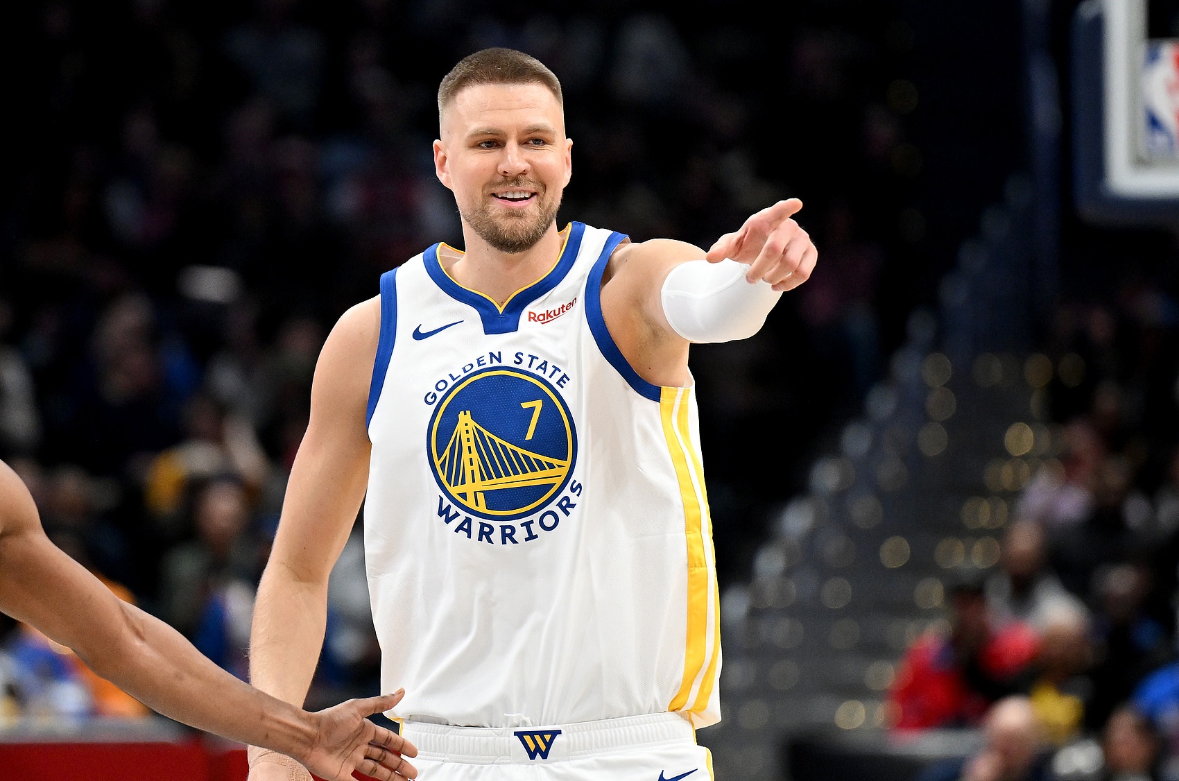 勇士今夏首要任务锁定波尔津吉斯 球员本人表态愿留队