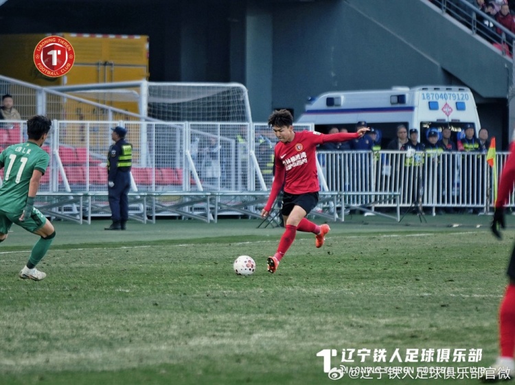 铁西体育场力克国安 辽宁铁人主场取关键三分
