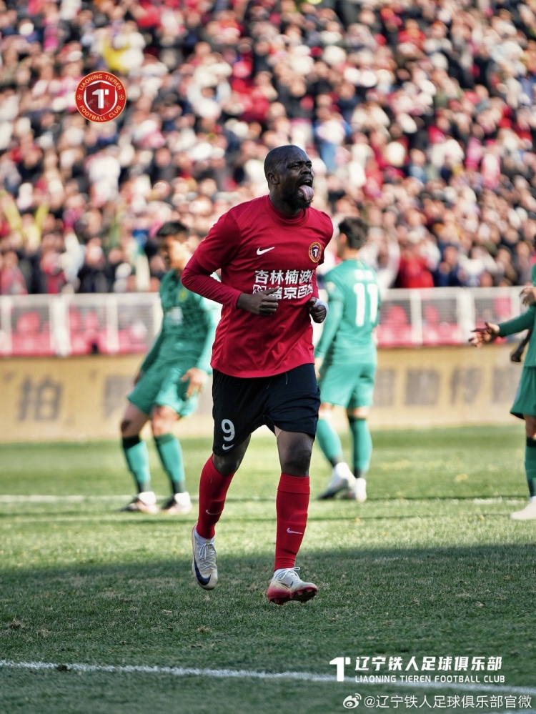 铁西体育场力克国安 辽宁铁人主场取关键三分