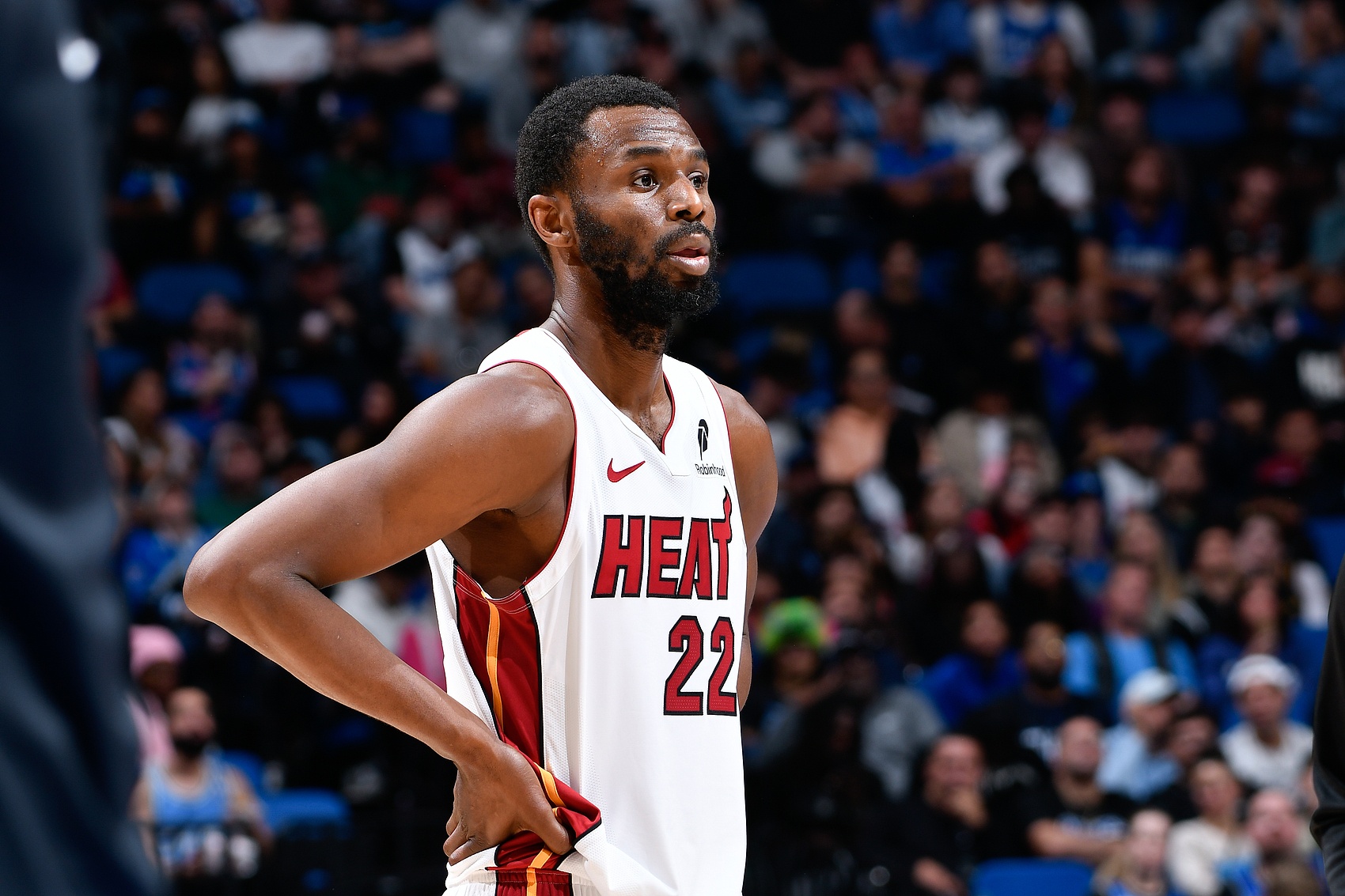 维金斯三分5中4高效取21分 热火狂轰152分大胜奇才