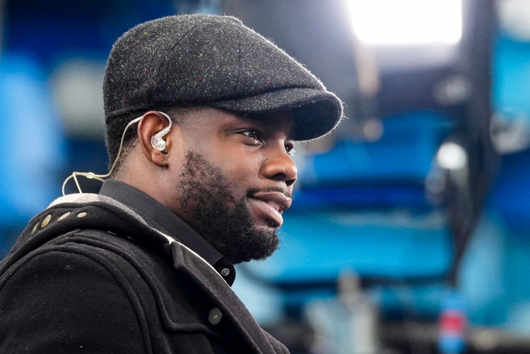 理查兹批枪手轮换自毁 称曼城已全面施压双线