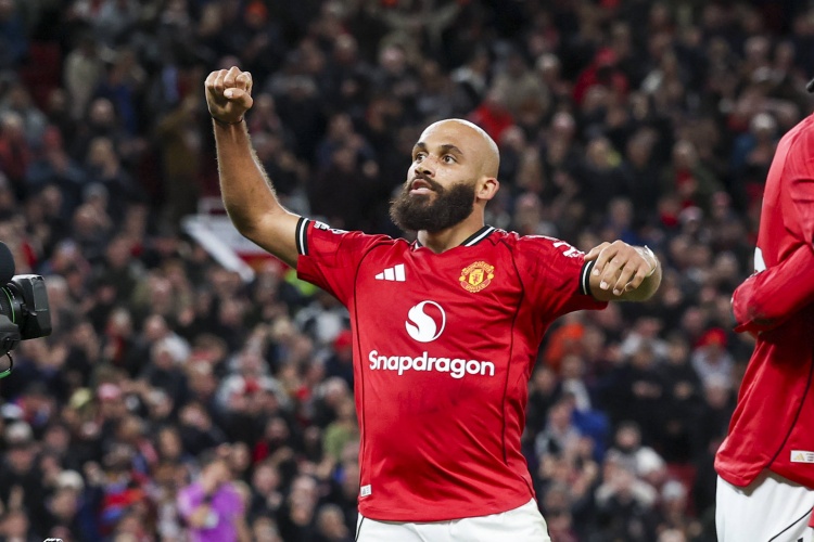 姆伯莫肯定马奎尔领袖价值 集训间隙谈曼联赛季冲刺