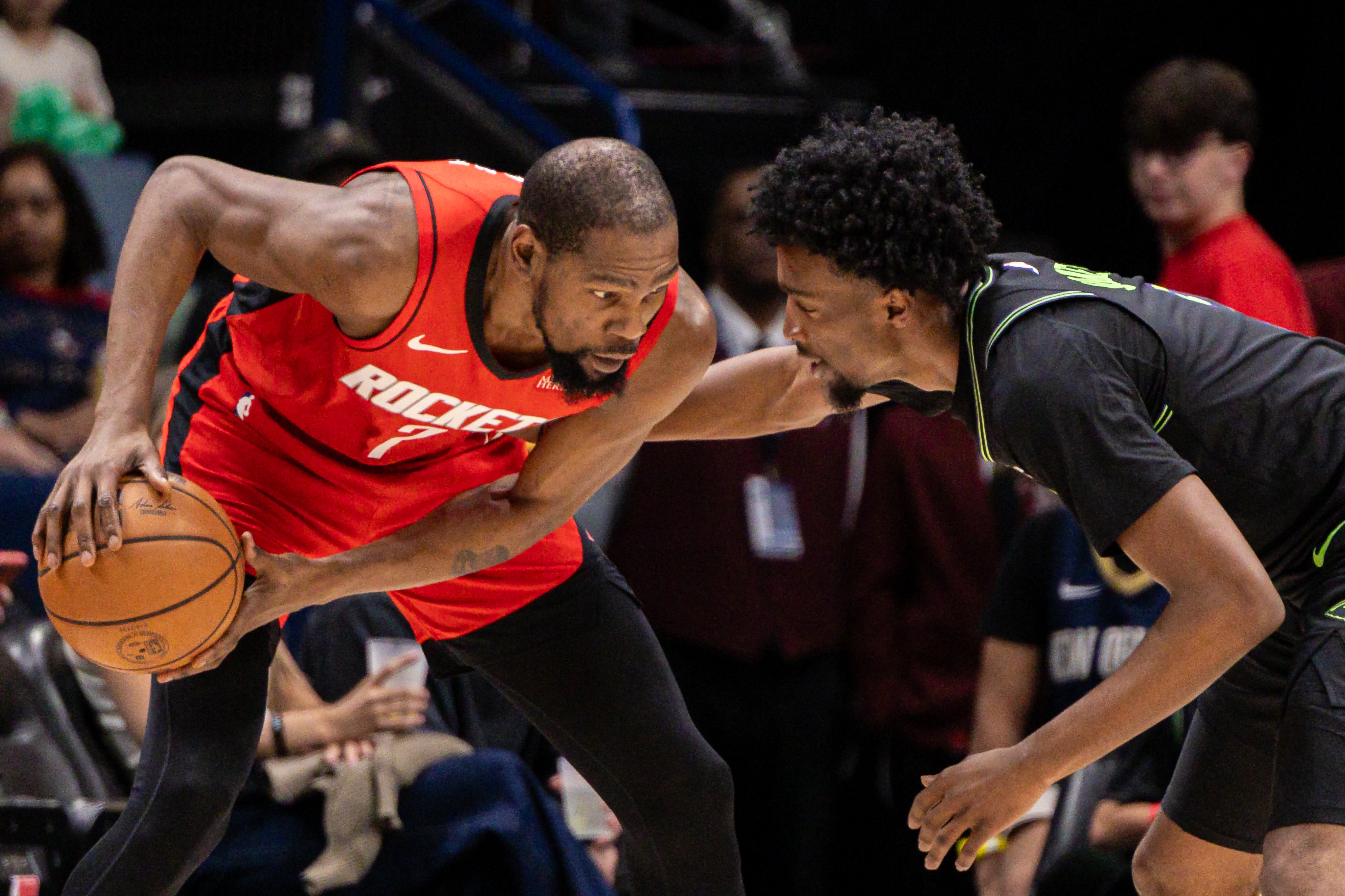 肯扬·马丁定义杜兰特独一档 称其为联盟唯一即插即用巨星 肯扬·马丁定义杜兰特独一档 称其为联盟唯一即插即用巨星