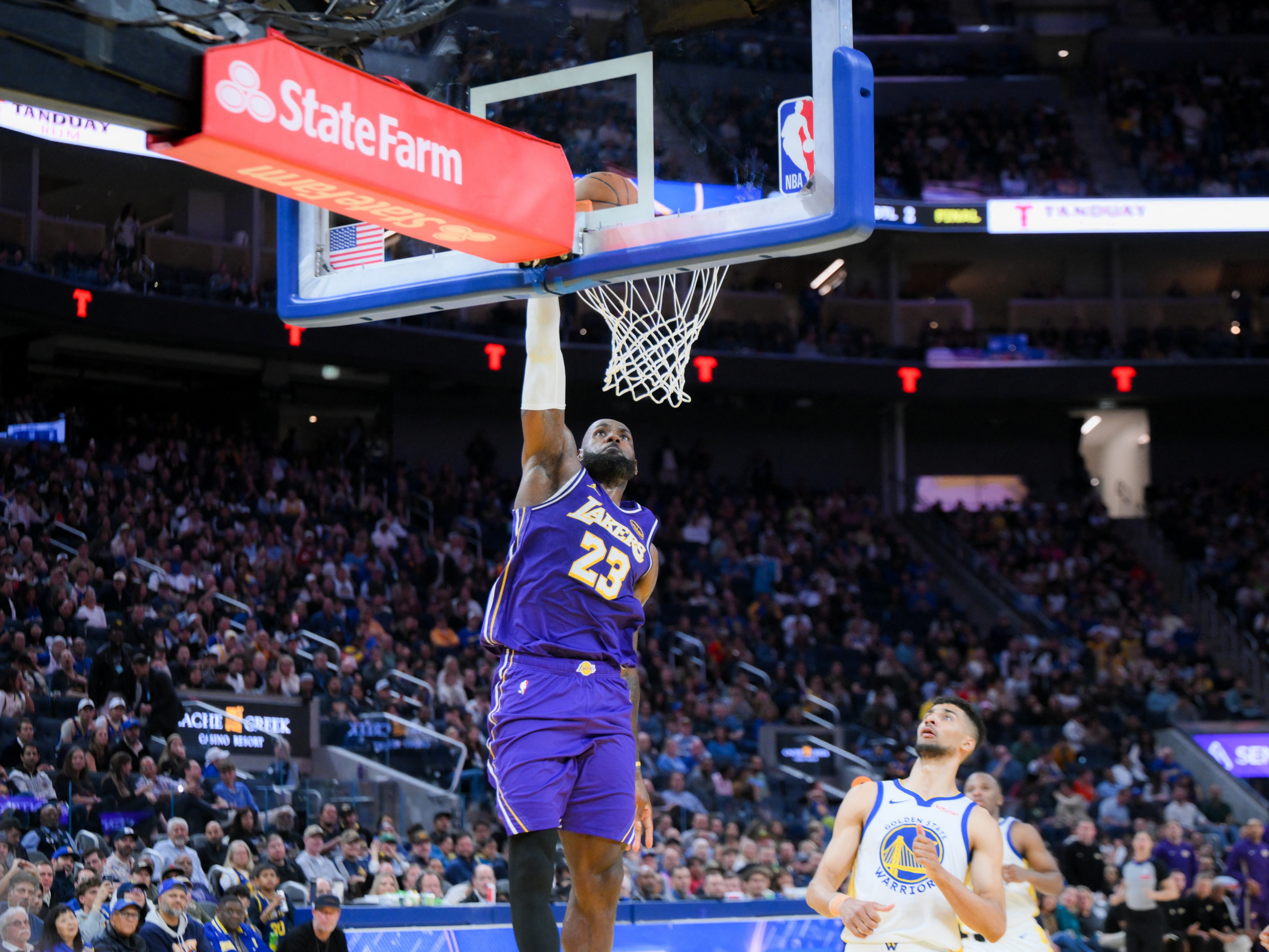 加内特谏言詹姆斯季后赛模式 单核带队就该扛起炸药包