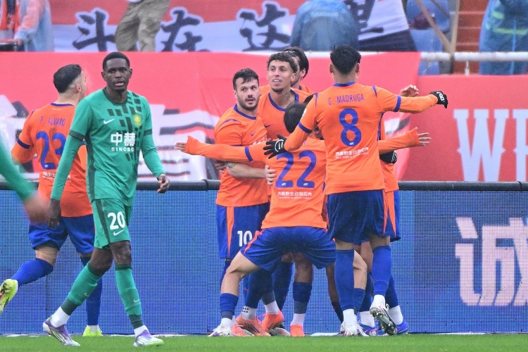 泰山前五轮9分低于预期 韩鹏战术调整与伤病潮成焦点