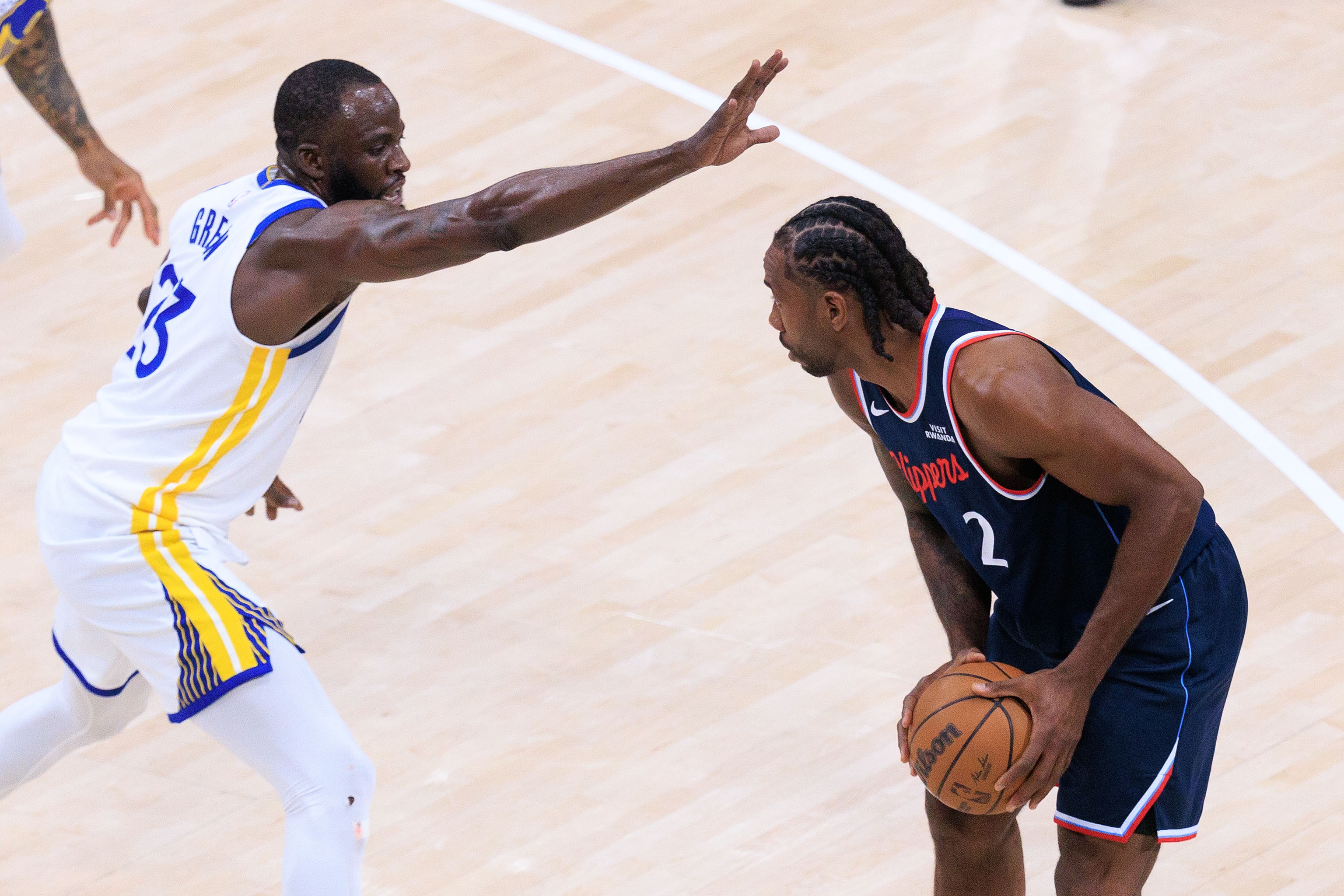 追梦铁索横江 伦纳德关键对位7中2仅5分3失误