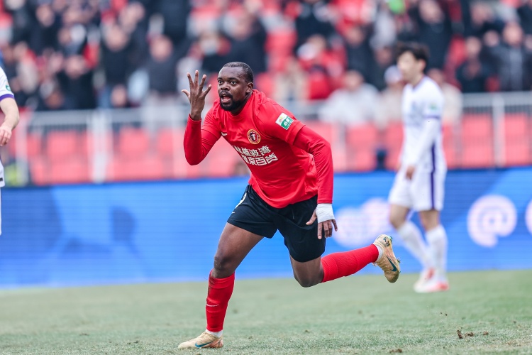 辽宁德比前瞻 铁人身价占优经验成疑 英博客场战力待检验