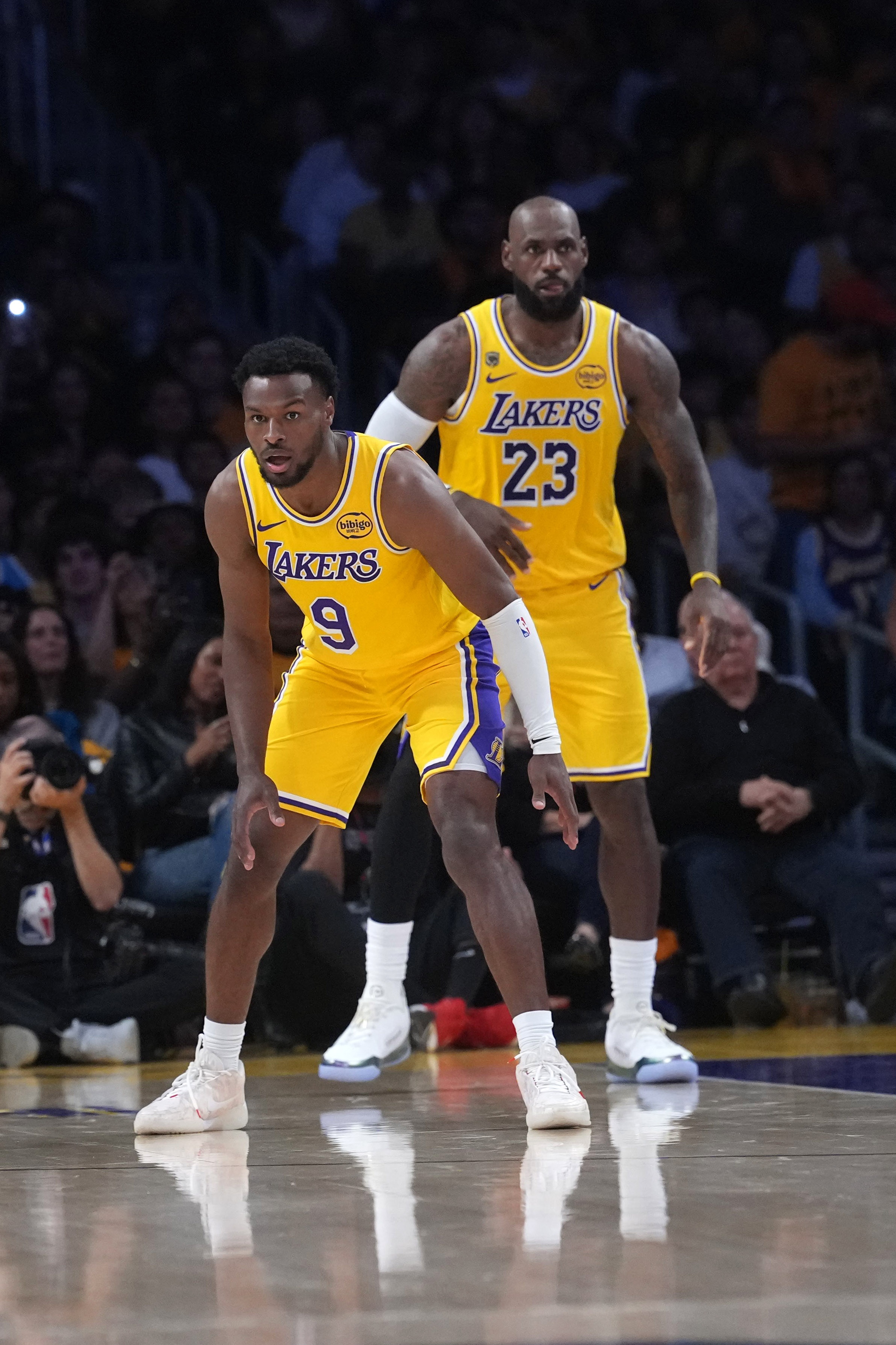 系列赛詹姆斯与布朗尼同场：湖人进攻效率125.9，百回合净胜29.6分