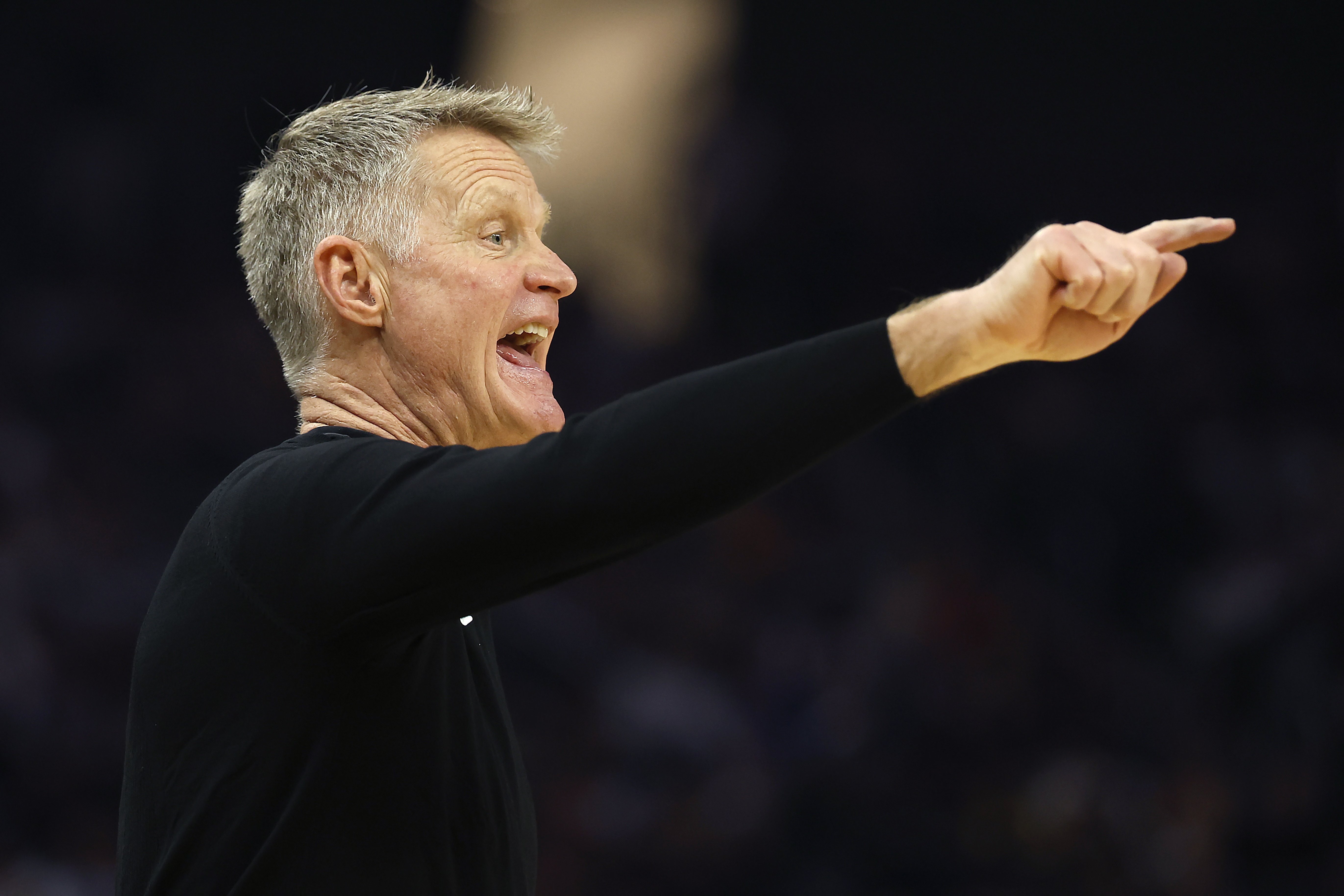 科尔合同到期 获NBC与亚马逊解说邀约