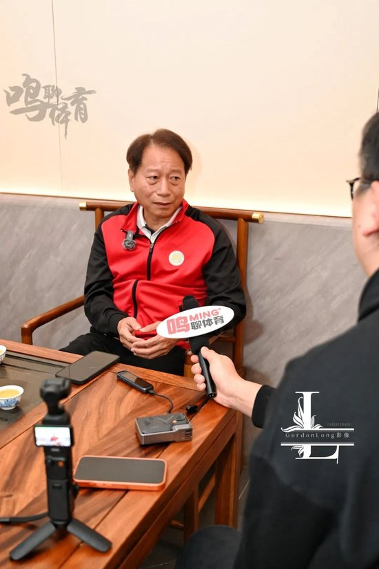周穗安：7名本土少帅需按“阿隆索模式”培养 赛会制致“踢球不读书”