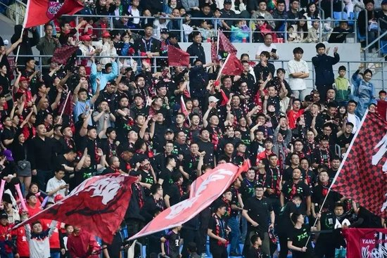 场均1.5万上座力压中甲 苏超爆火背后的政府背书与经济内卷