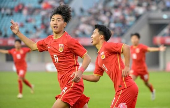 5-2胜澳大利亚，U16国少四国赛夺冠但中场顽疾未解