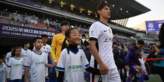 海港4-1轻取天津,颜骏凌:后面四场硬仗要咬住排名