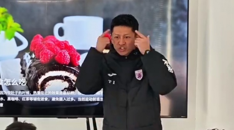 王楚:照搬欧洲青训没出路,中国球员缺自主决策力 王楚:照搬欧洲青训没出路,中国球员缺自主决策力